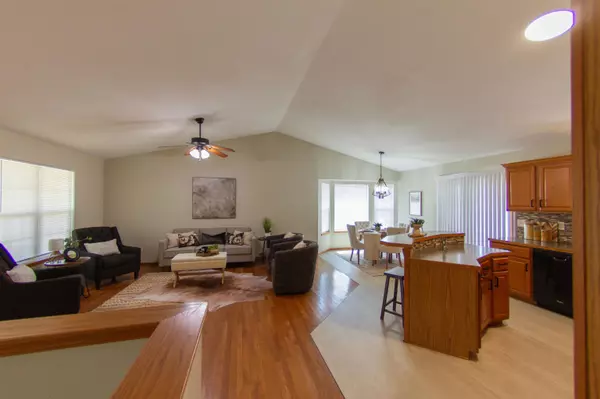 Andover, KS 67002,707 S Hedgewood Cir