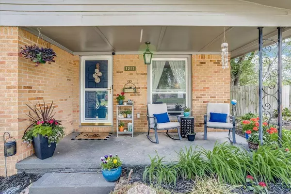 Park City, KS 67219,1311 E Cloverdale Dr