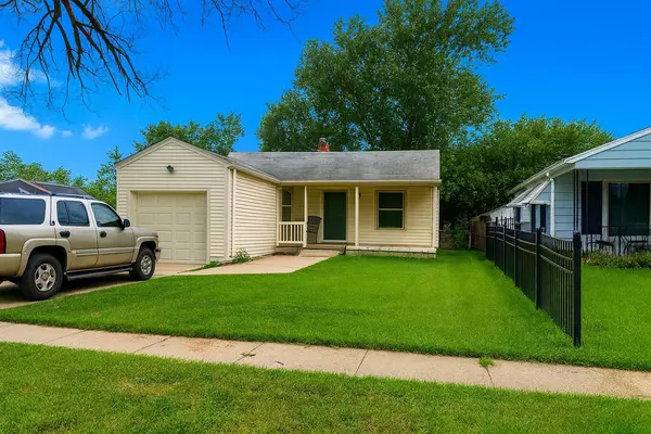 2037 S Laura, Wichita, KS 67219