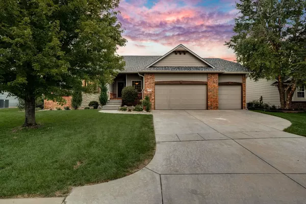 3142 N Landon Cir, Wichita, KS 67205