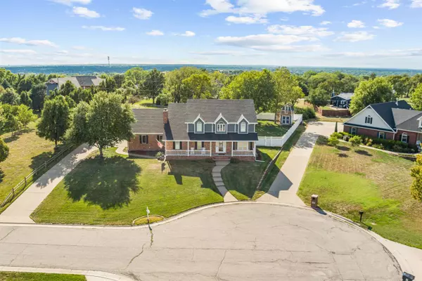 1836 Redtop Ridge, Salina, KS 67401