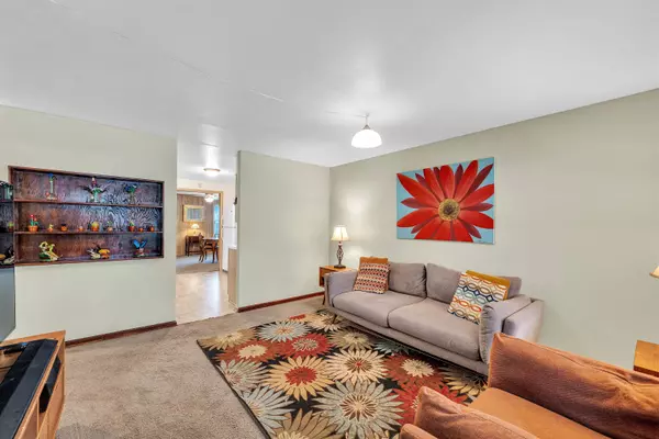 Wichita, KS 67218,931 Waverly St