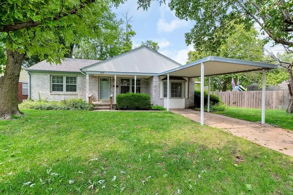 6018 Avalon St, Wichita, KS 67208