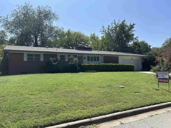 503 E 25th St, Baxter Springs, KS 66713
