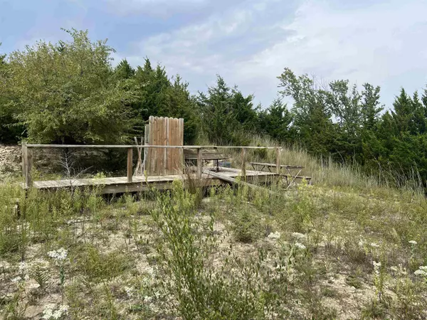 85 Court, Arkansas City, KS 67005