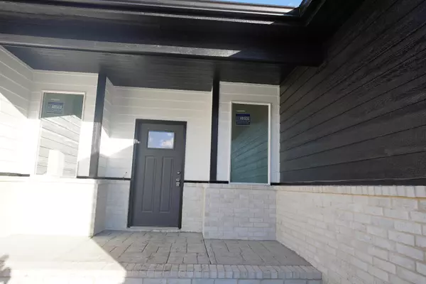 Valley Center, KS 67147,314 S Sycamore Dr