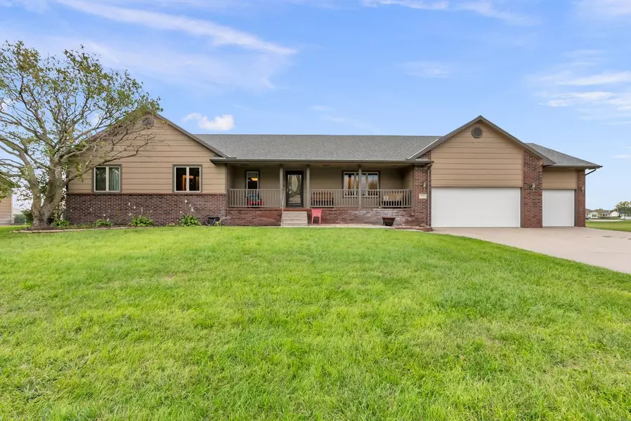 701 E Valley Park Dr, Valley Center, KS 67147