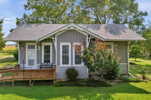 Hillsboro, KS 67063,1001 140th