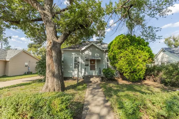 440 S 11th St, Salina, KS 67401