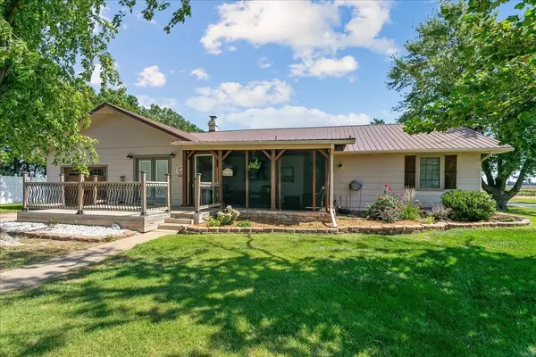 Wellington, KS 67152,221 S Drury Rd