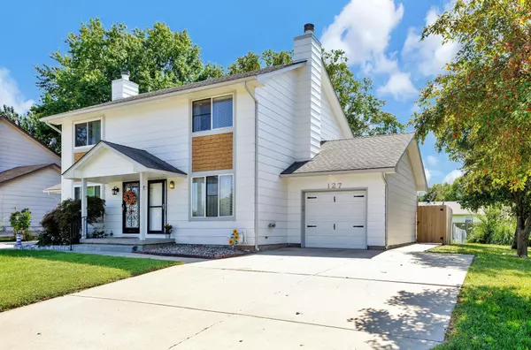 127 W North Point, Derby, KS 67037