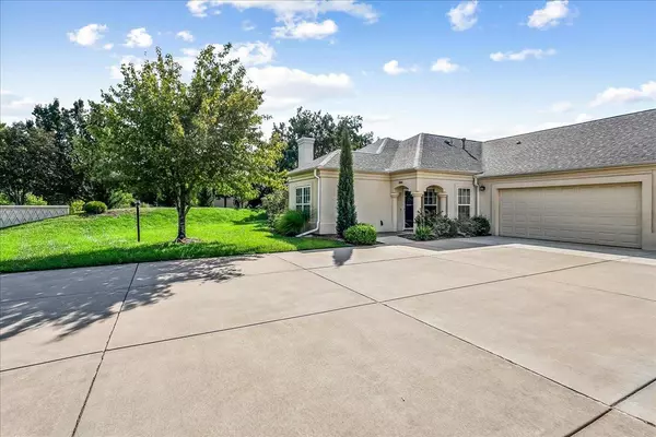 9400 E Wilson Estates Pkwy, #304, Wichita, KS 67206