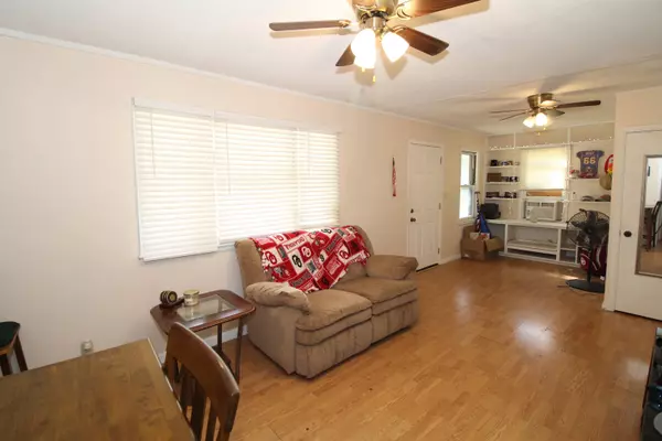 El Dorado, KS 67042,303 N Emporia St