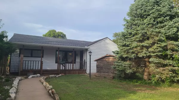 615 W 18th St, Wellington, KS 67152