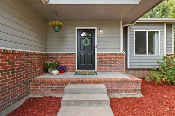 Andover, KS 67002,1747 N Riverbirch Ct