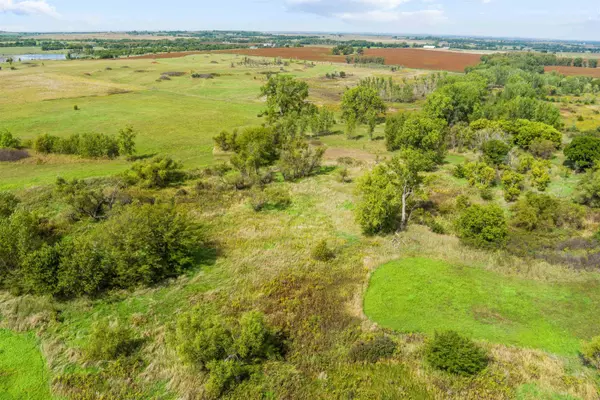 00000 W Watkins Rd, Salina, KS 67401