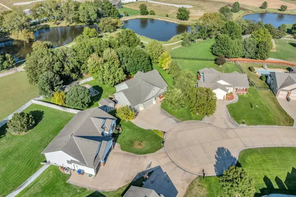 Newton, KS 67114,514 Autumn Glen Ct