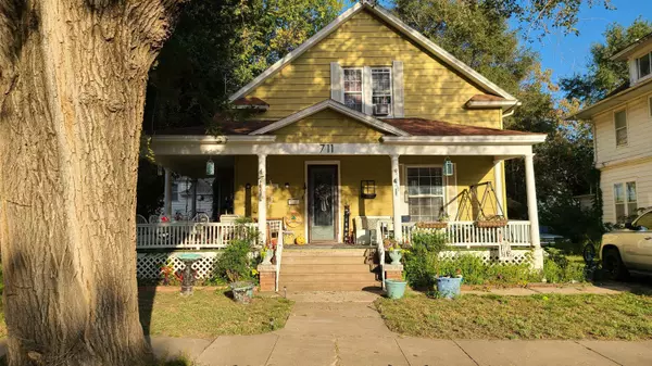 711 S Washington Ave, Wellington, KS 67152