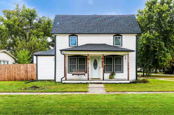 304 S Willow, Douglass, KS 67039