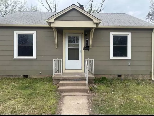 811 S Elizabeth Ave, Wichita, KS 67213