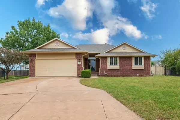 814 Rushwood Ct, Augusta, KS 67010