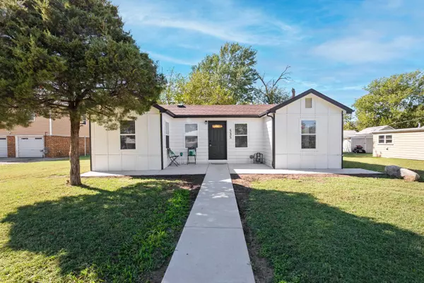 535 S Knight St, Wichita, KS 67213