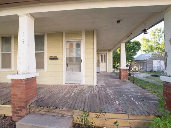 Hillsboro, KS 67063,113 N Birch St