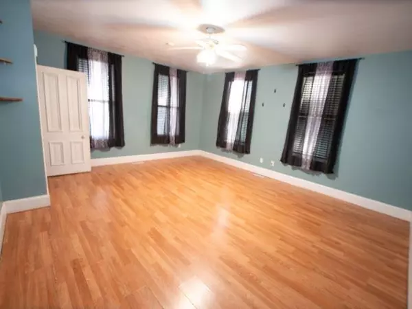 Hillsboro, KS 67063,113 N Birch St