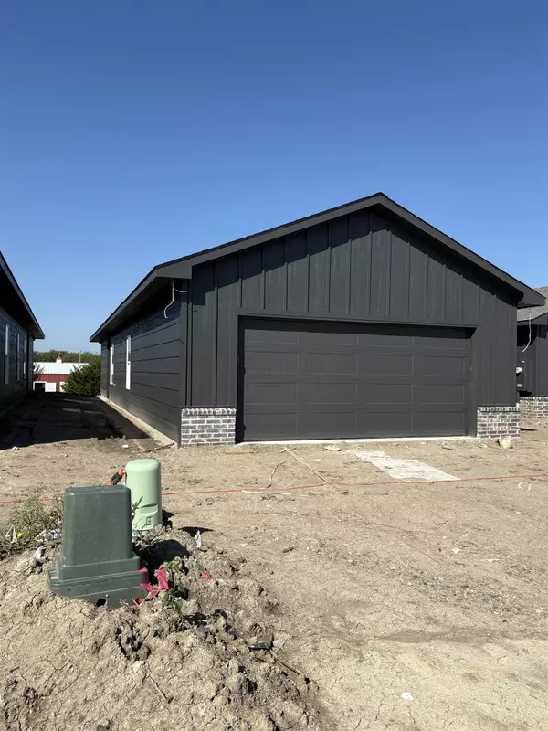 4829 N Vassar St, Wichita, KS 67220