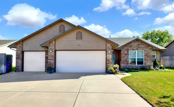 8613 E Millrun St, Wichita, KS 67226