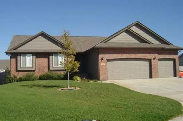 3327 N Lake Ridge, Wichita, KS 67205