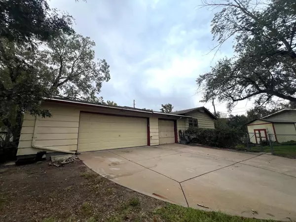 Wichita, KS 67203,1846 N Lisa Ln