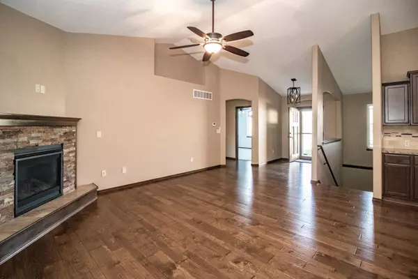 Mulvane, KS 67110,978 N Cedar Brook Circle