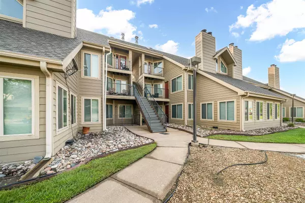 10011 E Boston St Unit 203, Wichita, KS 67207