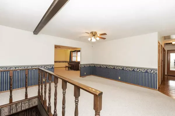 Salina, KS 67401,1319 Wilbre Rd