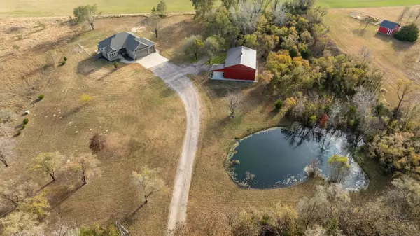 35701 W 47th St S, Cheney, KS 67025