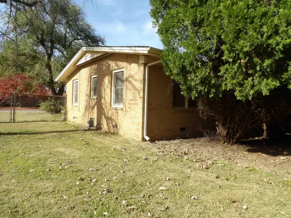 Wichita, KS 67204,3160 N SAINT CLAIR ST