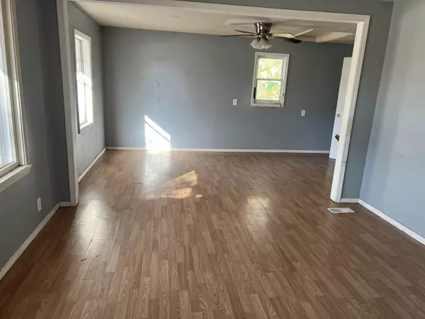 Arkansas City, KS 67005,1126 N 9TH ST