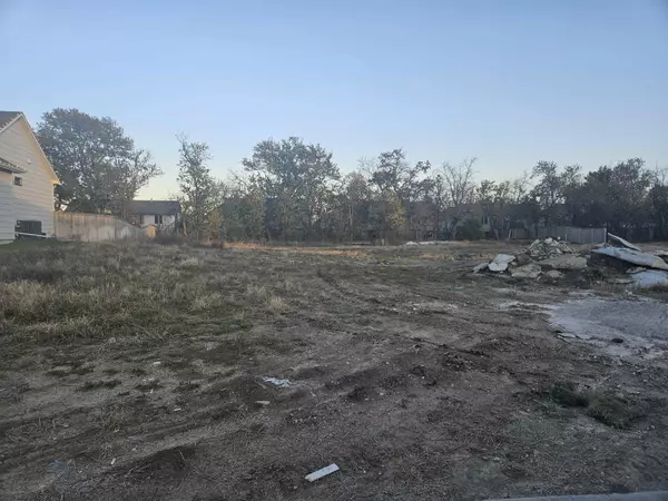 2530 N Emerald Ct, Andover, KS 67002