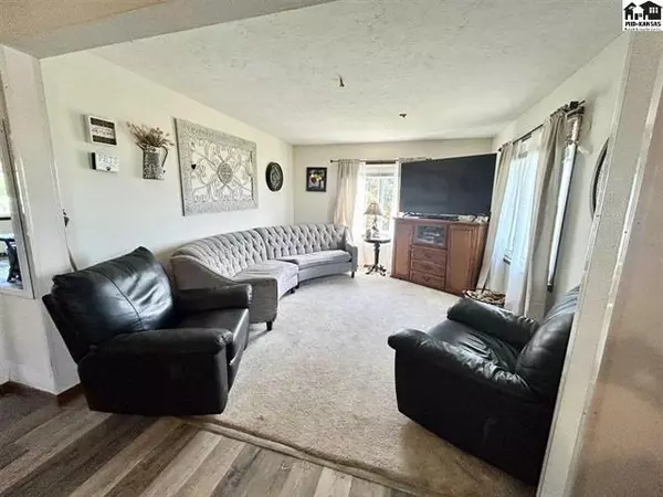 Galva, KS 67443,2352 Comanche Rd