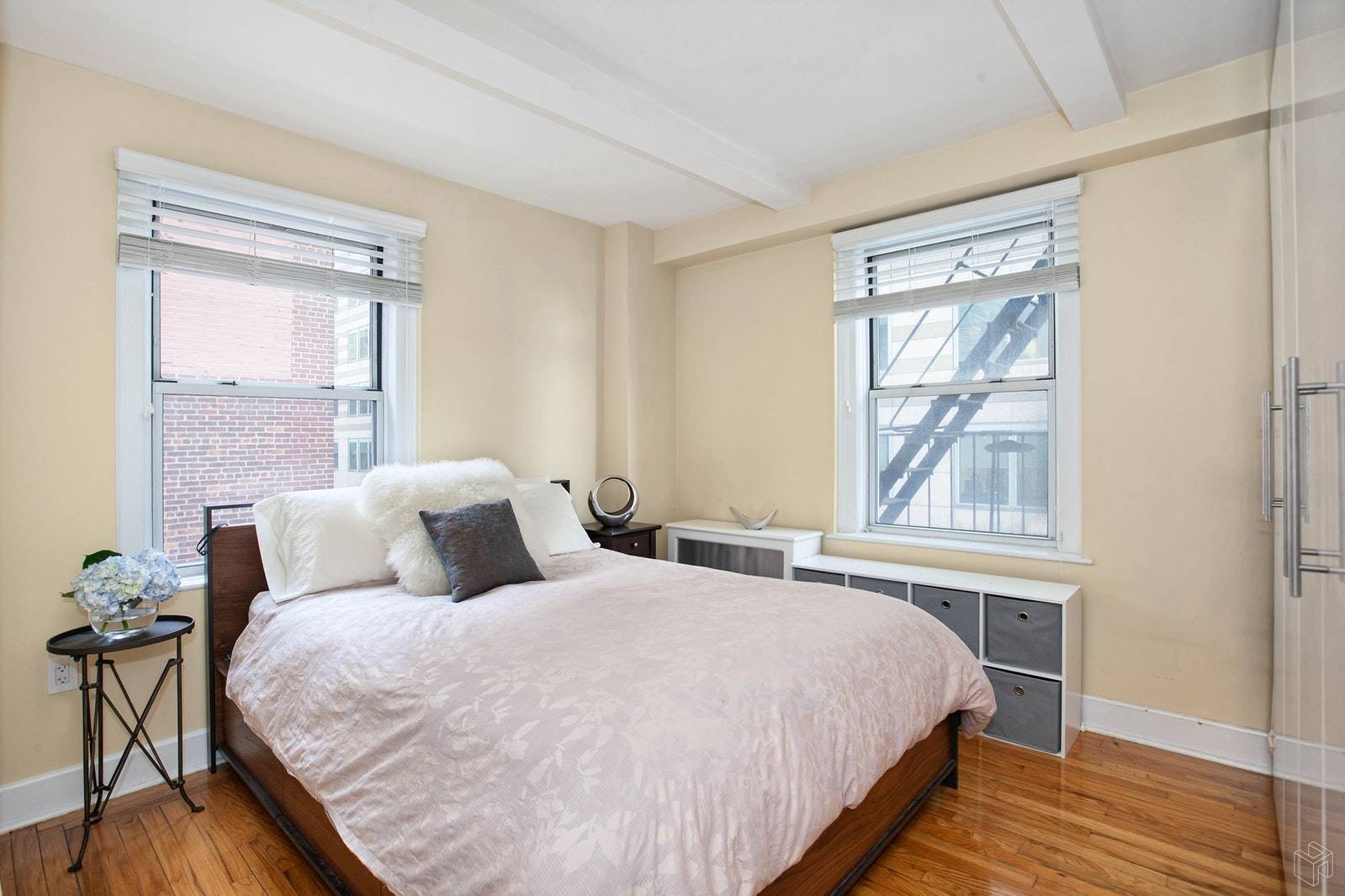 Manhattan, NY 10017,333 E 43RD Street #921