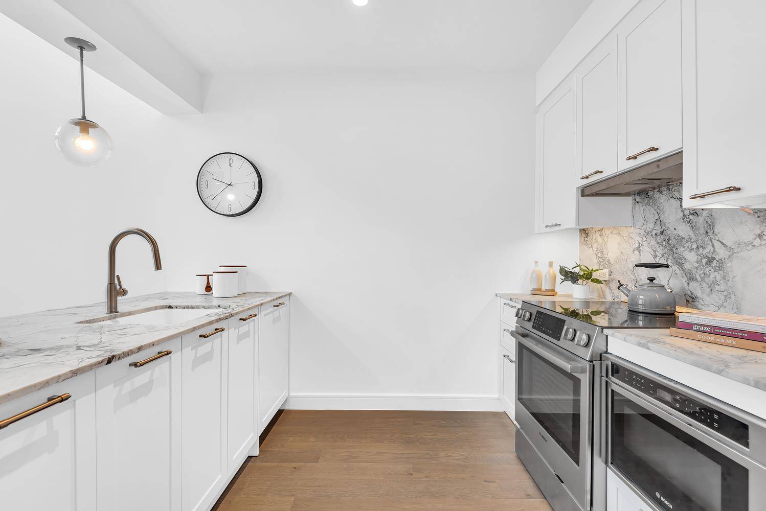 Queens, NY 11375,107-06 Queens Boulevard #9-D