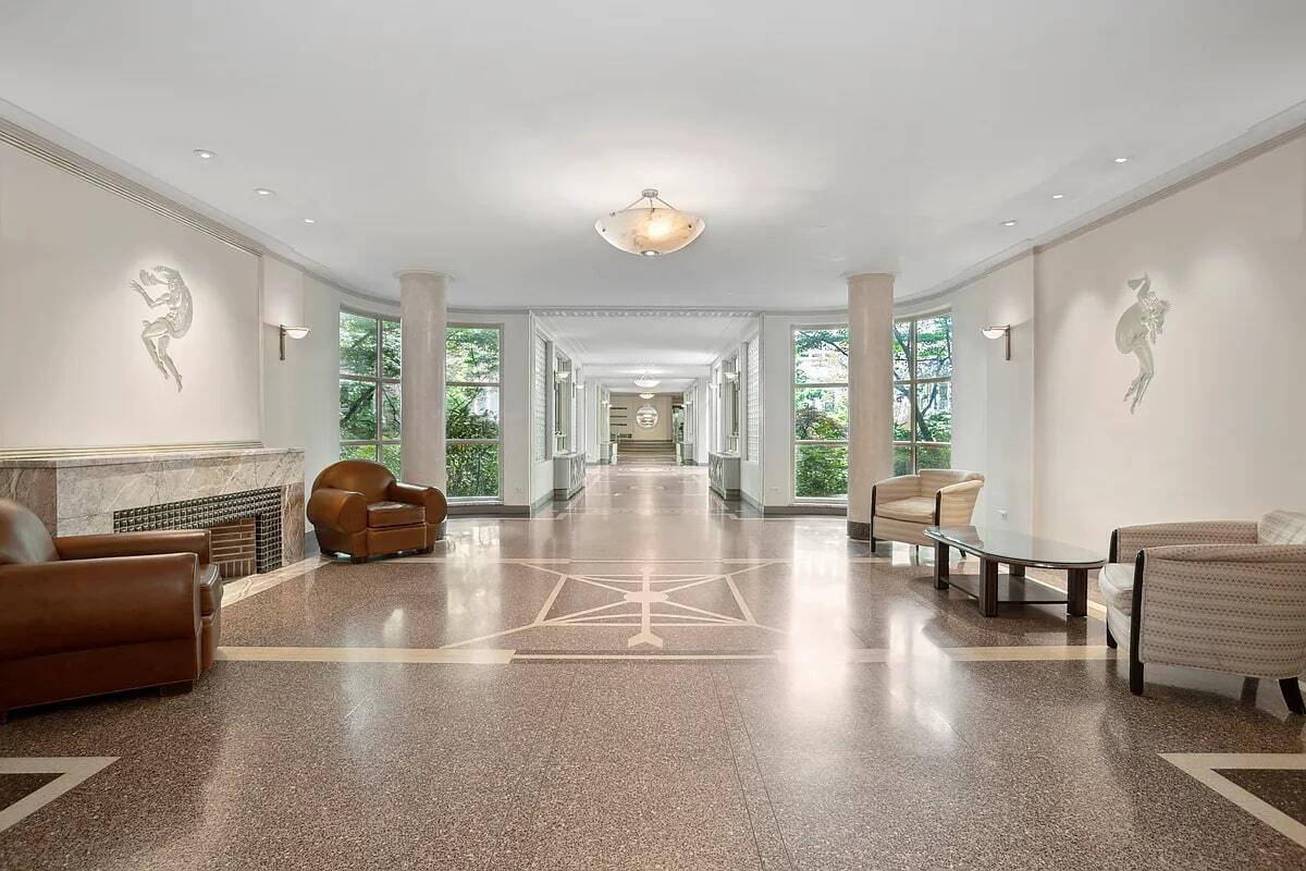 333 W 57th Street #8B, Manhattan, NY 10019
