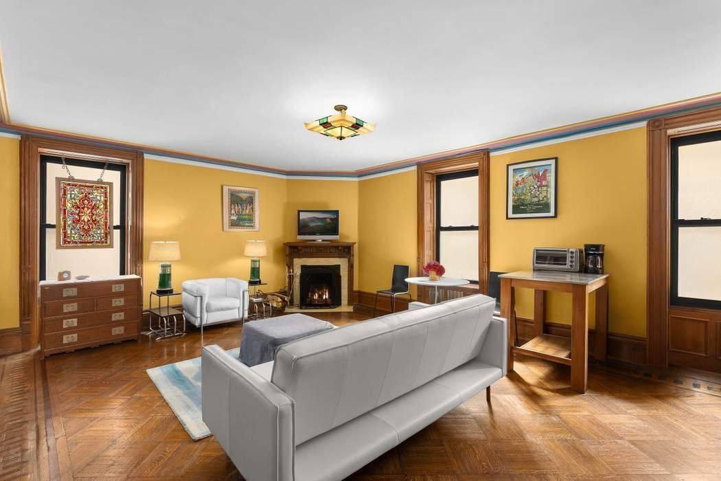 Manhattan, NY 10019,205 W 57th Street #8BC