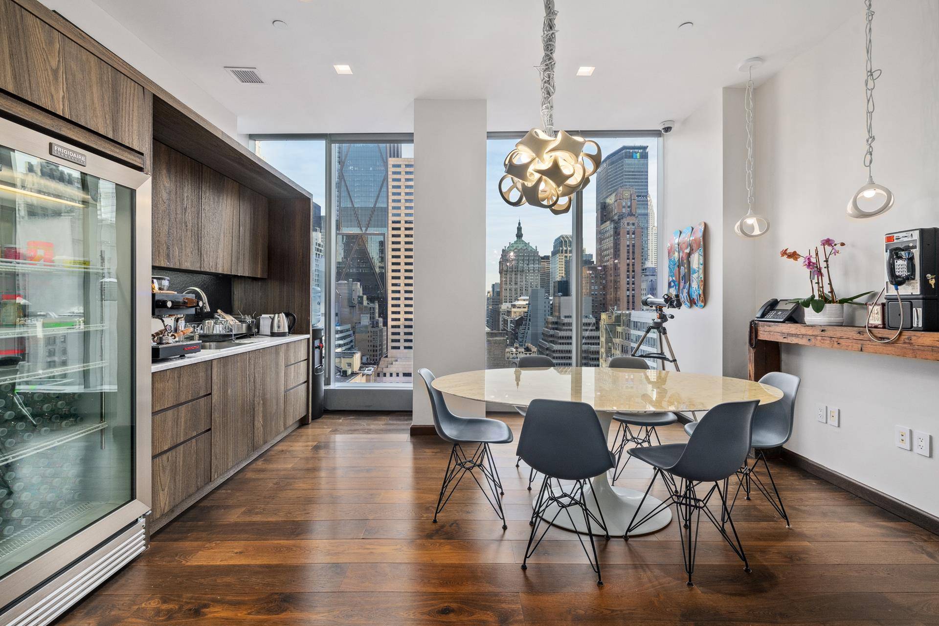 Manhattan, NY 10036,50 W 47TH Street #1808