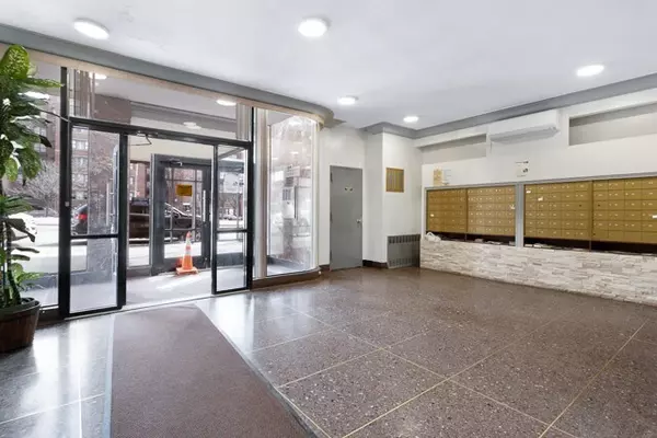 Bronx, NY 10468,3131 Grand Concourse #10-J