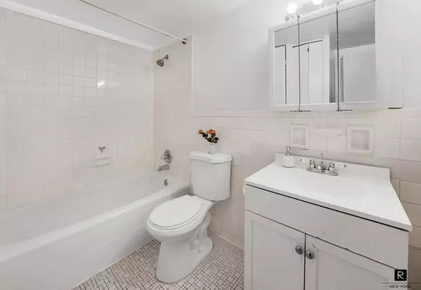 Manhattan, NY 10017,330 E 49th Street #2-A