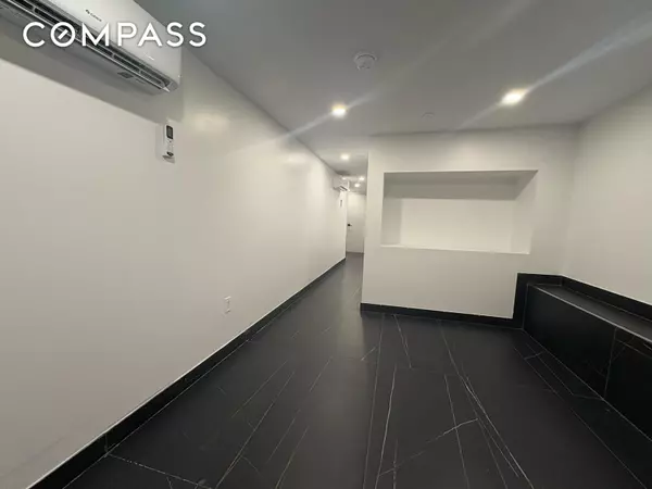 Brooklyn, NY 11206,97 Seigel Street #COMM