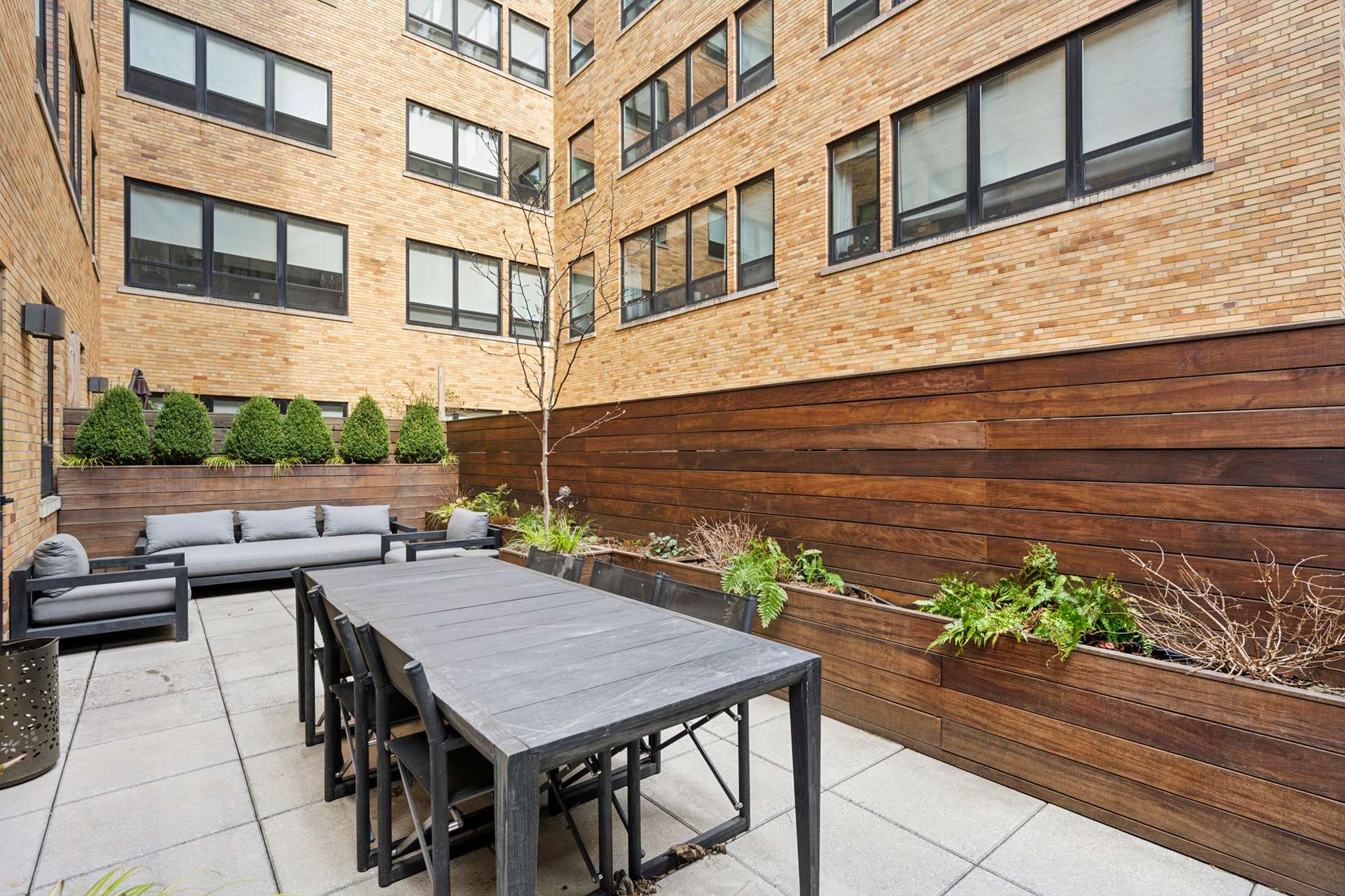 Manhattan, NY 10019,432 W 52nd Street #1-A