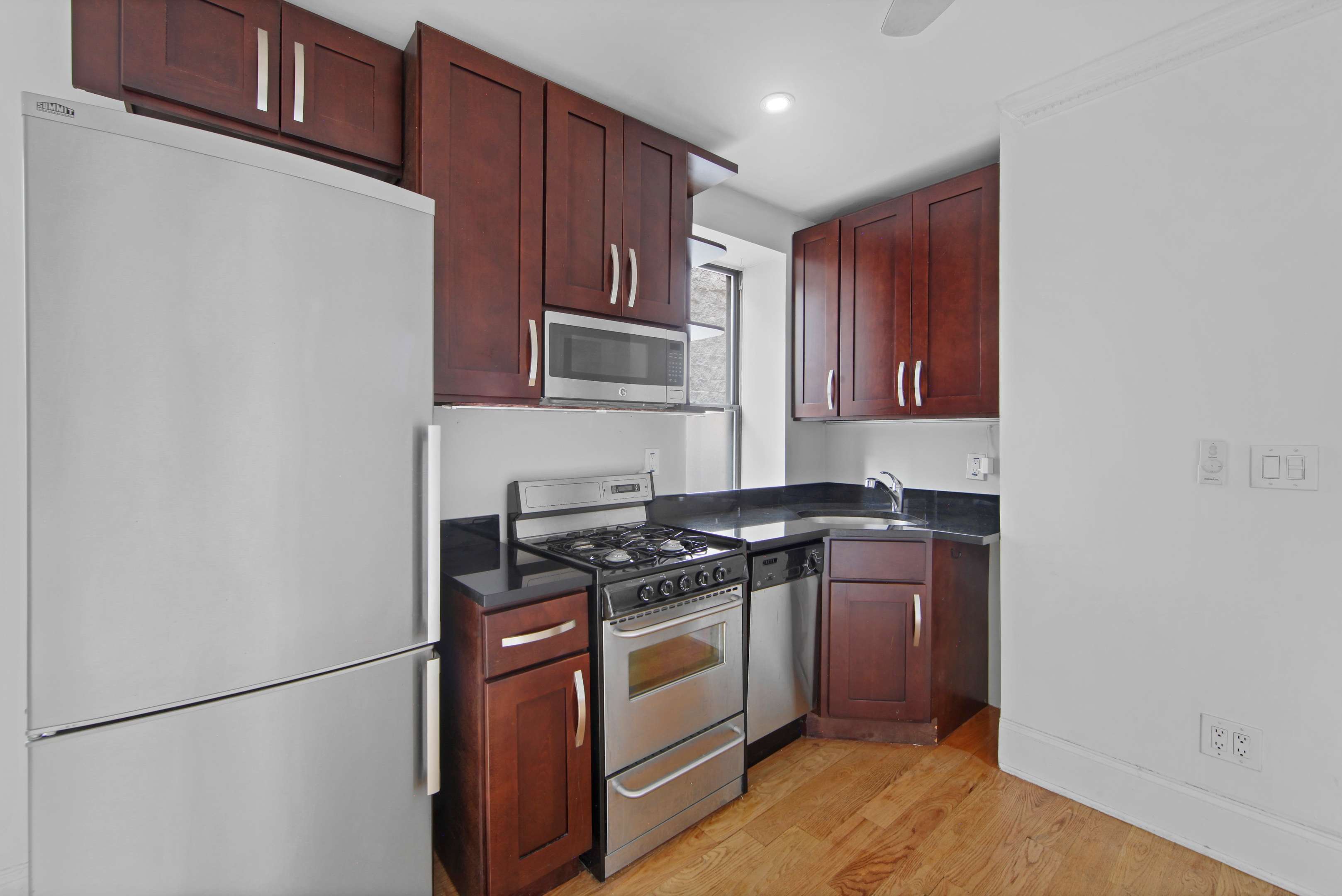 202 S 2nd Street #6, Brooklyn, NY 11211